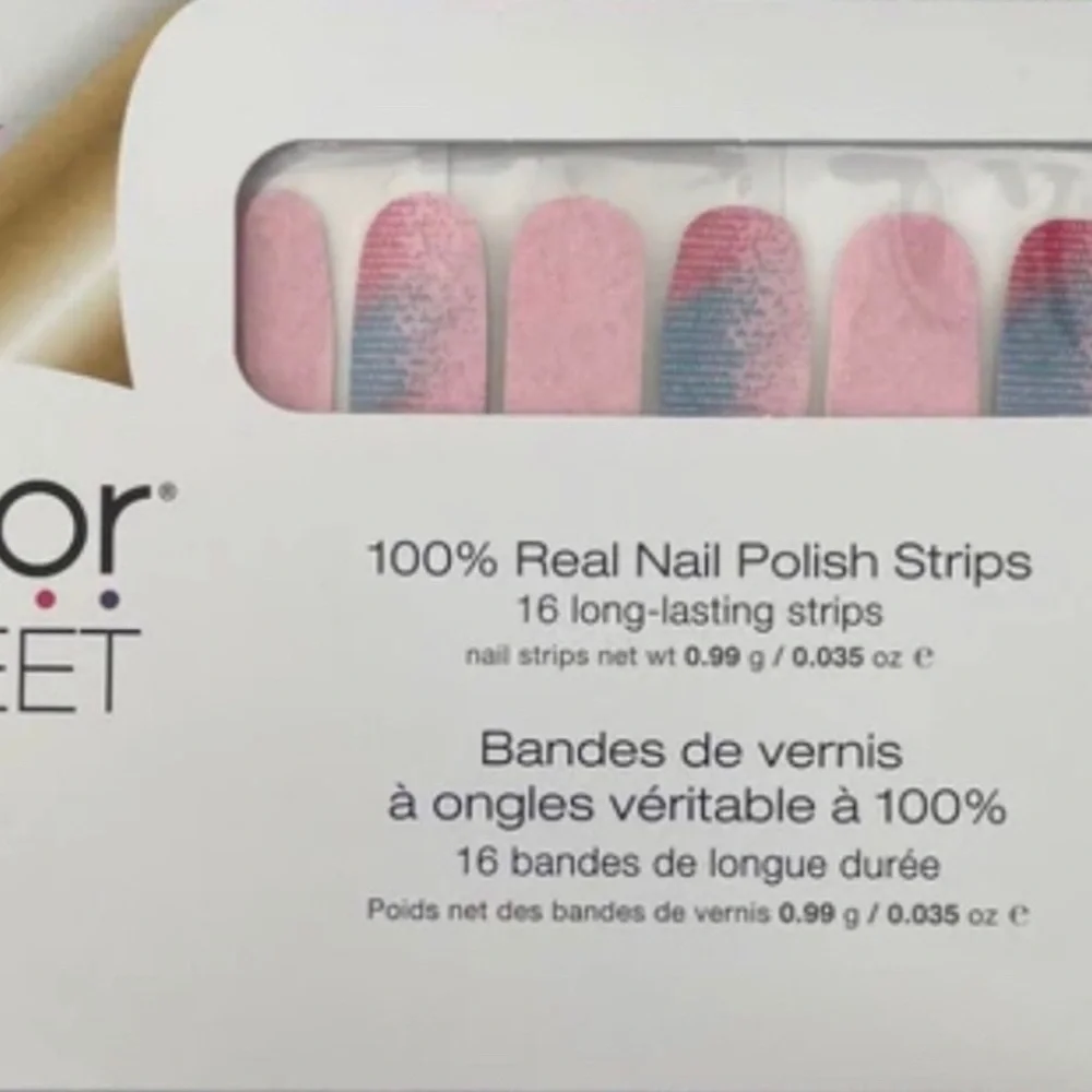 Pink Shimmery Press-On Nails with Rainbow Accent “Sound Waves”